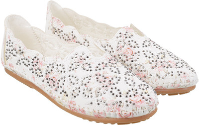 

Metro Girls Slip on Ballerinas(White, 16;white