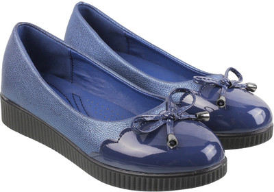 

Mochi Girls Slip on Ballerinas(Blue, 17;blue/navy