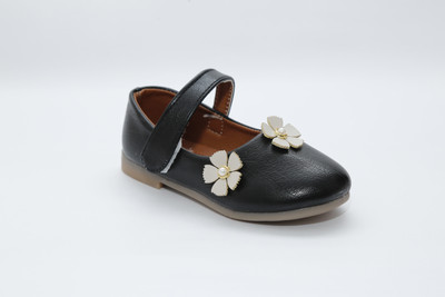 

skykids Girls Velcro Ballerinas(Black