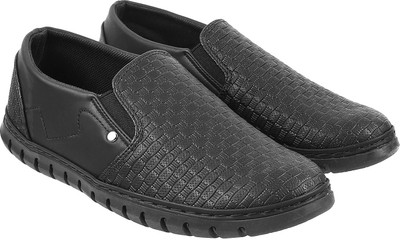 

Metro Boys Slip on Casual Boots(Black, 11;black