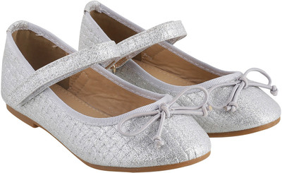 

Metro Girls Velcro Ballerinas(Silver, 27;silver