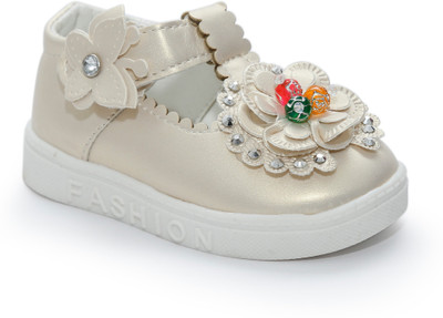 

skykids Girls Velcro Ballerinas(Beige