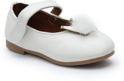 

skykids Girls Velcro Ballerinas(White