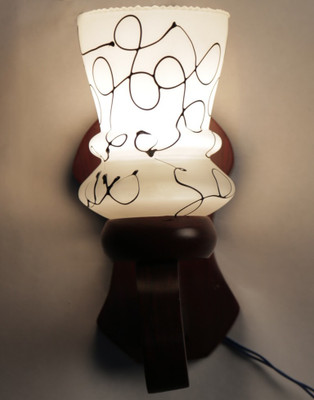 

Arus Wallchiere Wall Lamp