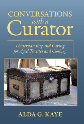 Conversations with a Curator(English, Hardcover, Kaye Alda G)