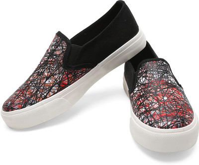 Pure Play Slip On Sneakers For Women(Black