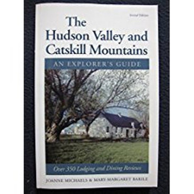 HUDSON VAL/CAT MT:EXPLR'S GDE 2E(English, Paperback, Michaels Joanne)