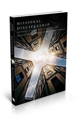 Missional Discipleship(English, Paperback, Maddix Mark a)