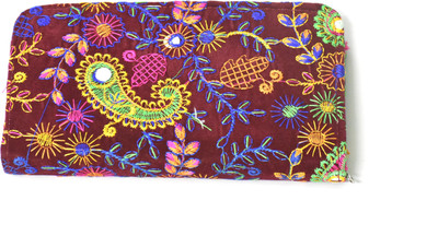 

Smahi Creations Casual, Party Maroon Clutch