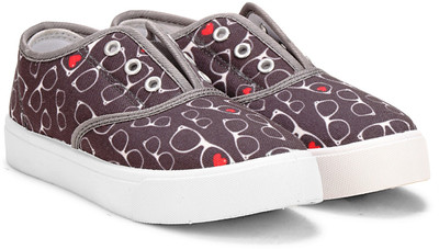 

Myau Boys & Girls Slip on Sneakers(Multicolor, Black