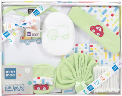 

MeeMee Pampering Gift Set for New Born (8 Pieces, Light Green)(Light Green)
