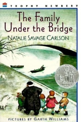 The Family Under the Bridge(English, Paperback, Carlson Natalie Savage)