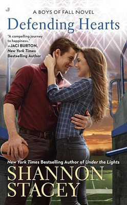Defending Hearts(English, Paperback, Stacey Shannon)