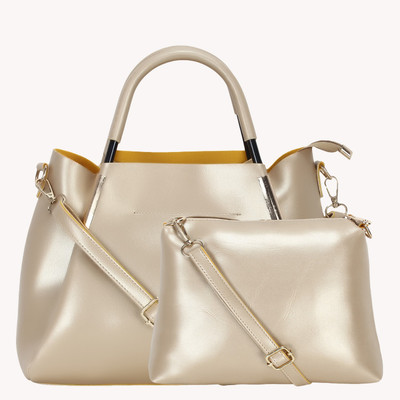 

Don Cavalli Shoulder Bag(Gold)
