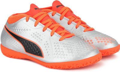 

Puma Boys Lace Football Shoes(Silver, Black