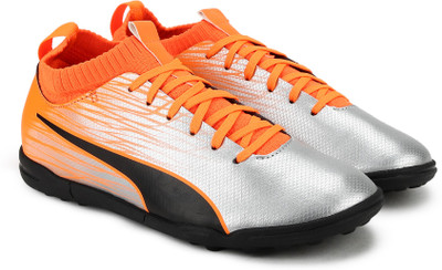 

Puma Boys & Girls Lace Football Shoes(Silver, Black
