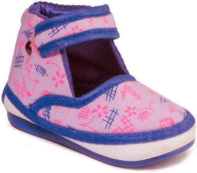 

Khadim's Boys & Girls Velcro Casual Boots(Pink
