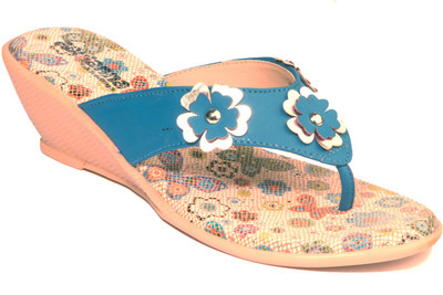 

Khadim's Girls Slip-on Wedges(Blue