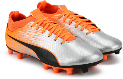 

Puma Boys & Girls Lace Football Shoes(Silver, Black
