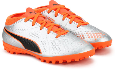 

Puma Boys & Girls Lace Football Shoes(Silver, Black