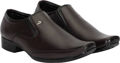 

John Sumi Stylish Look Slip On For Men(Black, Brown