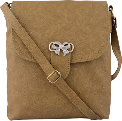 

VISHESH COLLECTIONS Women Evening/Party, Casual Yellow PU Sling Bag