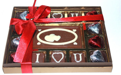 

Zoroy Luxury Chocolate Valentines day centre I love you embossed Chocolates Fudges(190 g)
