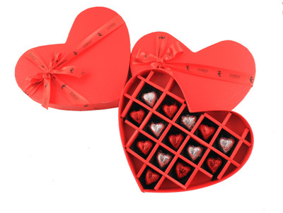 

Zoroy Luxury Chocolate Valentines Day Special Heart Box Medium with 14 milk chooclate hearts Fudges(150 g)