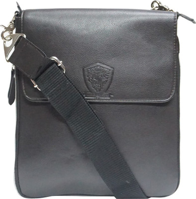 

Urbanity LB_027_Brown Waterproof Weekender(Brown, 5 L)