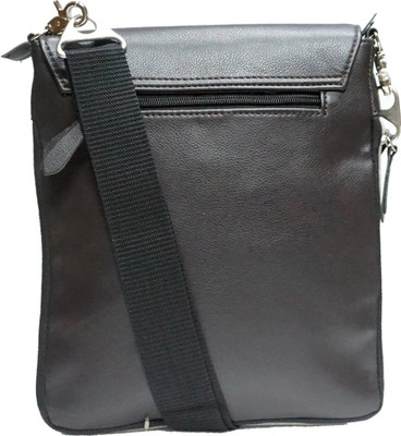 

ACCESSOREEZ 014_Bag_LB_027_Brown_kv-14 Waterproof Weekender(Brown, 5 L)