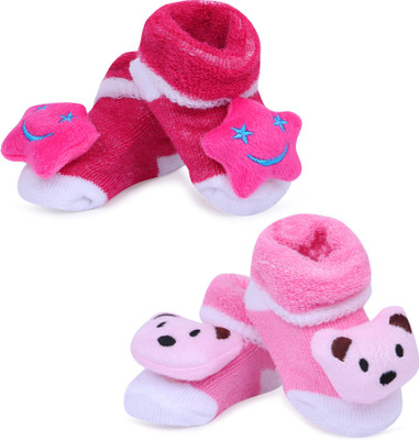 

ALEMKIP Born Baby Colour And Multiprints Socks-2 pcs In One Pack Booties(Toe to Heel Length - 2 cm Multicolor)