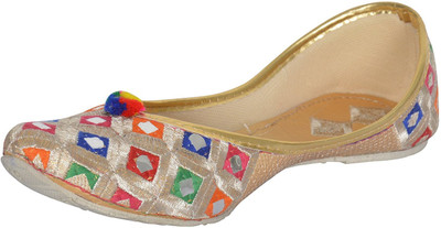 

Rajsahi Bellies For Women(Multicolor