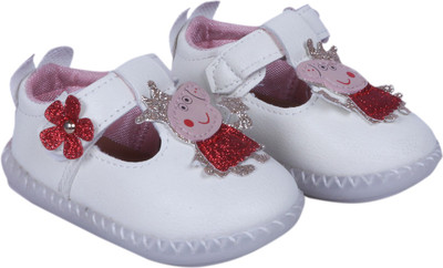 

FEETWELL Girls Velcro Ballerinas(Beige