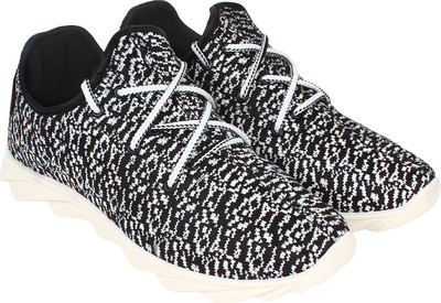 

Oricum Black-480 Casuals For Men(Black, White