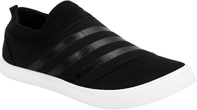 

Bersache Canvas Shoes For Men(Black