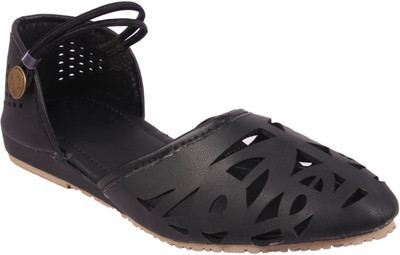 

G T fashions Girls Slip on Jutis(Black, Black;grey