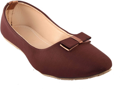 

NIRA Girls Slip on Jutis(Brown, Brown;black