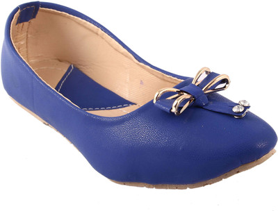 

NIRA Girls Slip on Jutis(Blue, Blue;gold
