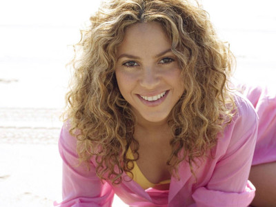 

Akhuratha Shakira Fine Quality Wall Poster Paper Print(12 inch X 18 inch, Rolled)
