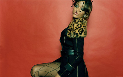 

Akhuratha Rihanna Fine Quality Wall Poster Paper Print(12 inch X 18 inch, Rolled)