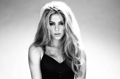 

Akhuratha Shakira Fine Quality Wall Poster Paper Print(12 inch X 18 inch, Rolled)