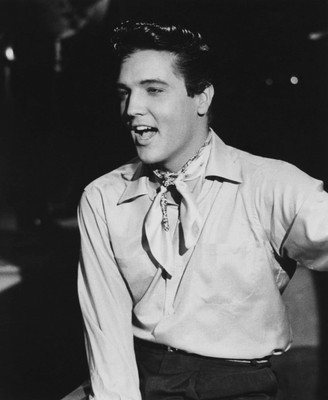 

Akhuratha Elvis Presley Fine Quality Wall Poster Paper Print(12 inch X 18 inch, Rolled)