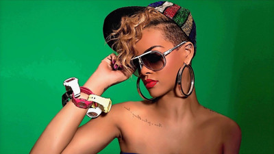 

Akhuratha Rihanna Fine Quality Wall Poster Paper Print(12 inch X 18 inch, Rolled)