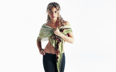 

Akhuratha Shakira Fine Quality Wall Poster Paper Print(12 inch X 18 inch, Rolled)