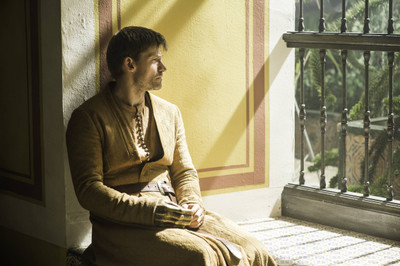 

Akhuratha Game of Thrones Fine Quality Wall Poster Paper Print(12 inch X 18 inch, Rolled)
