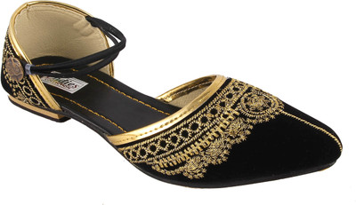 

AAPNI CHOICE Women Multi Sports Sandals
