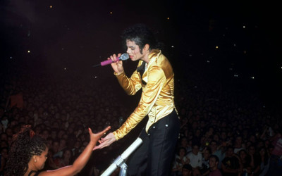 

Akhuratha Michael Jackson Fine Quality Wall Poster Paper Print(12 inch X 18 inch, Rolled)