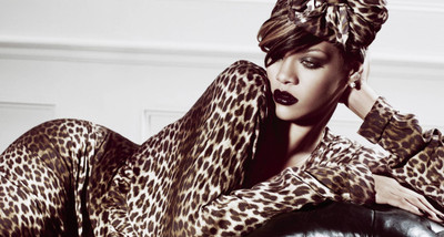 

Akhuratha Rihanna Fine Quality Wall Poster Paper Print(12 inch X 18 inch, Rolled)
