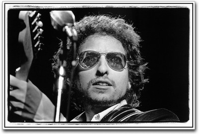 

Akhuratha Bob Dylan Fine Quality Wall Poster Paper Print(12 inch X 18 inch, Rolled)