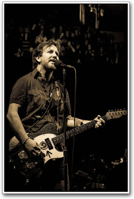 

Akhuratha Pearl Jam Fine Quality Wall Poster Paper Print(12 inch X 18 inch, Rolled)